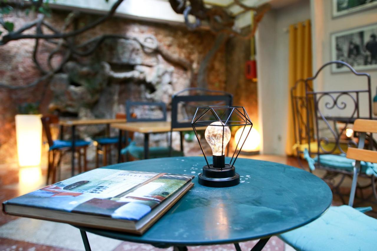 Hotel L'Atmosphere Sanary-sur-Mer Buitenkant foto